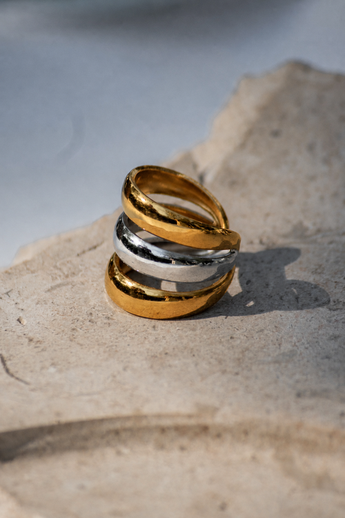 Anillo Isis